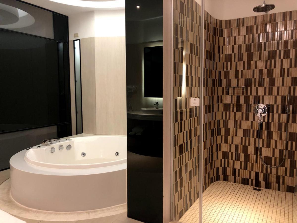 H Villa Inn Ταϊνάν Εξωτερικό φωτογραφία